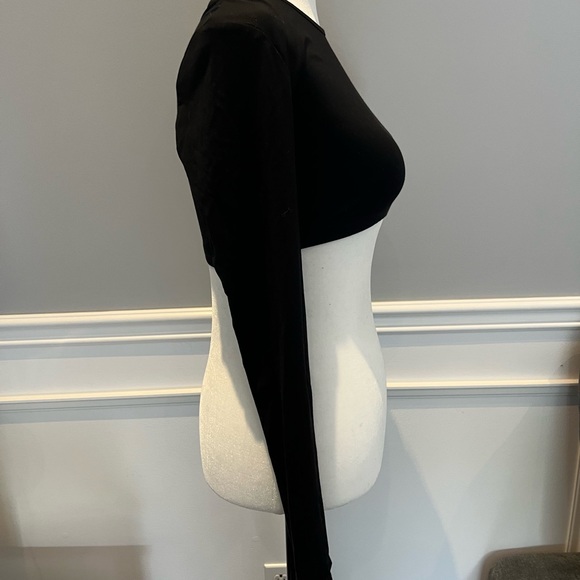 Adika crop long sleeved top size xs perfect condition - Picture 4 of 5